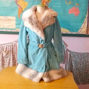 Vintage -Tiffany Blue- Coat With Faux Fur and Silver details